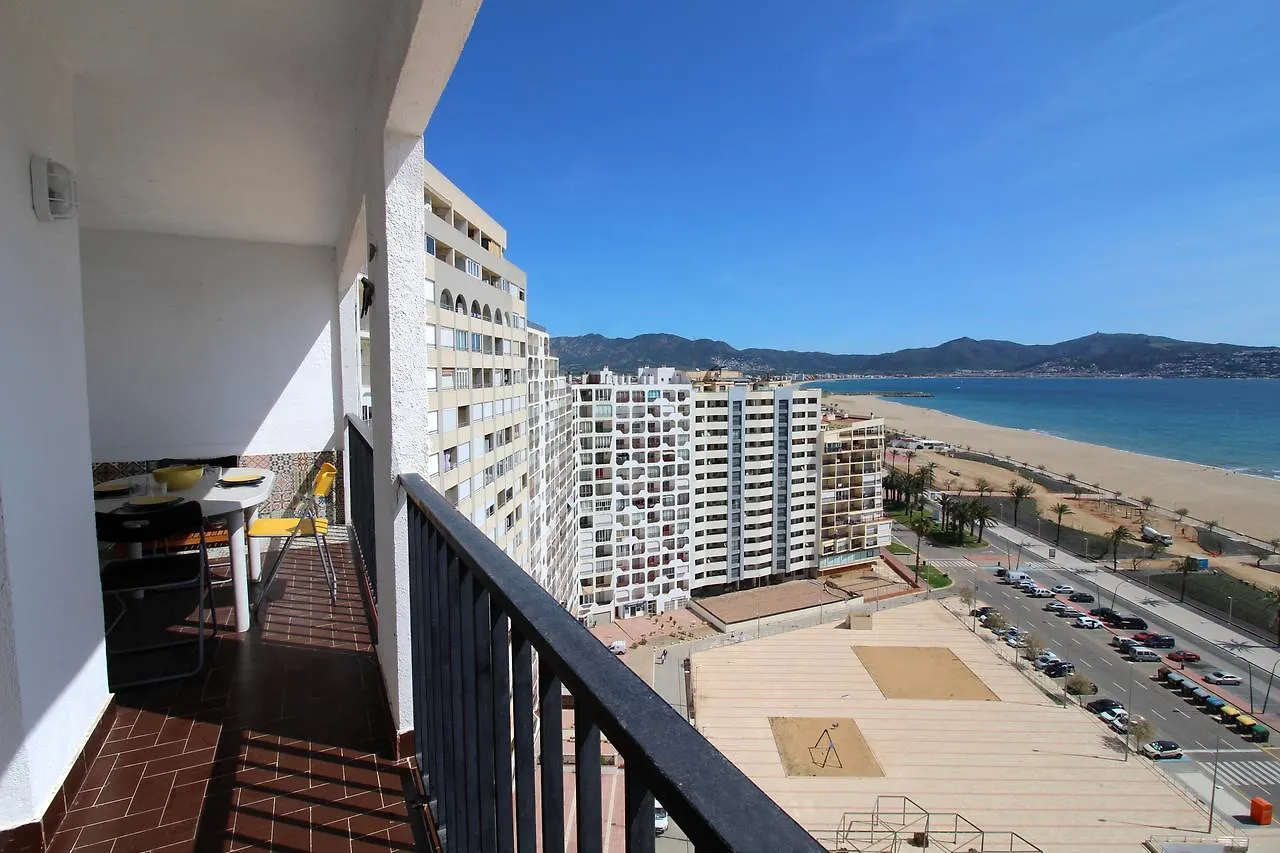 Basic Comfort Apartment Karina 16º 0102 Empuriabrava